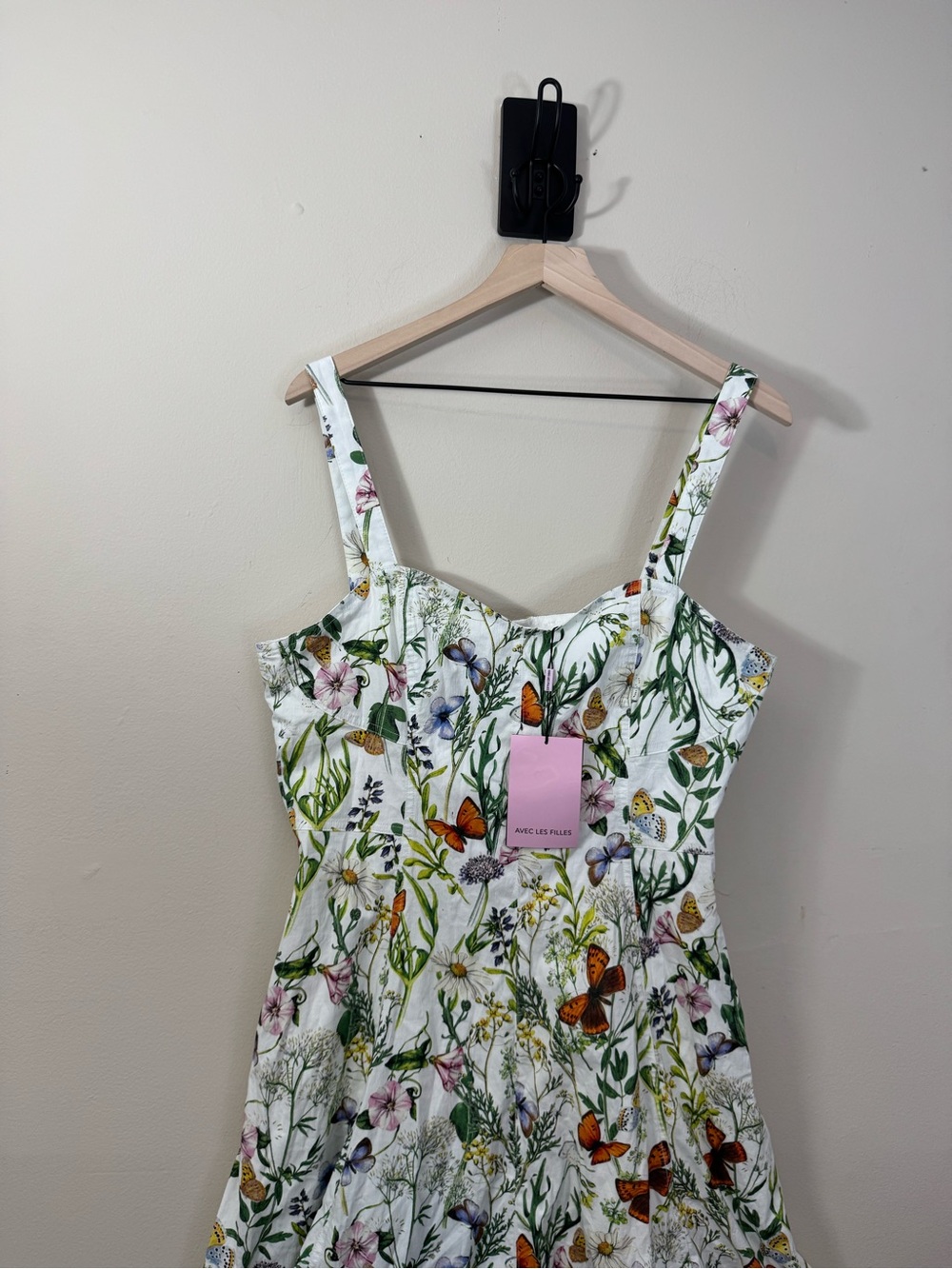 Avec Les Filles A-Line Midi Dress Size 14
Butterfly Print Cottage Feminine NWT - Picture 13 of 15